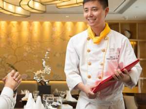 誰知道餐飲店工作服定做多少錢？什么因素影響價格？